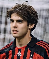 太阳报：曼联新星海文租下了弗格森之前在柴郡的豪宅