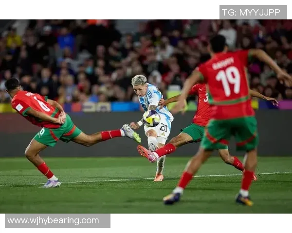 随着湖人绝杀，快船逆转、太阳惨败，西部彻底乱套，最新排名如下